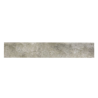 Sokkelflise i porcelænsstentøj, Himalaya, stenimitation, 8 × 45 cm