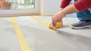 Dobbeltklæbende gulvtape, tesa Extra Strong, 10 m × 50 mm