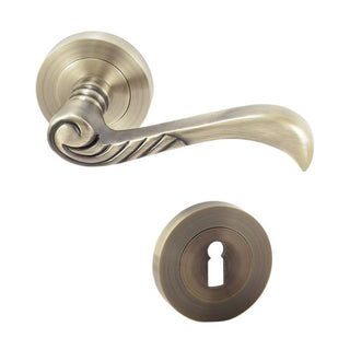 Dørgreb med rund rosette til trædør, Aleppo Gato BB(K) RR55AB, zamak, antik, 115×55 mm