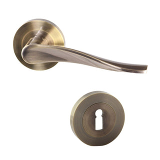Dørgreb med rund rosette til trædør, Miami Gato BB(K) RR55AB, zamak, antik, 125×55 mm