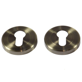 Rund rosette til cylinderlås, Yale, stål, antik messing, 54 mm, 2 stk./sæt