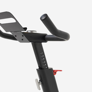Indendørscykel med motoriseret modstand Training Bike 300